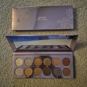 Girlactik The Essential Palette